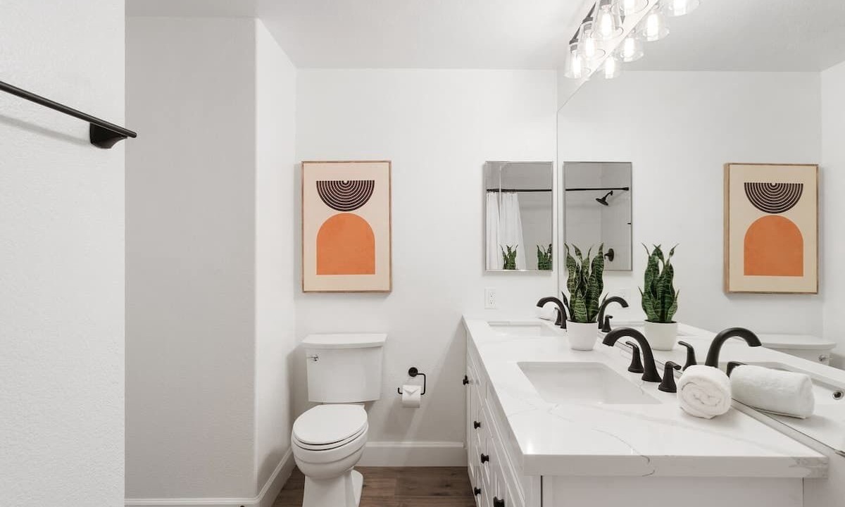 Photo of Bathroom in Central Scottsdale
