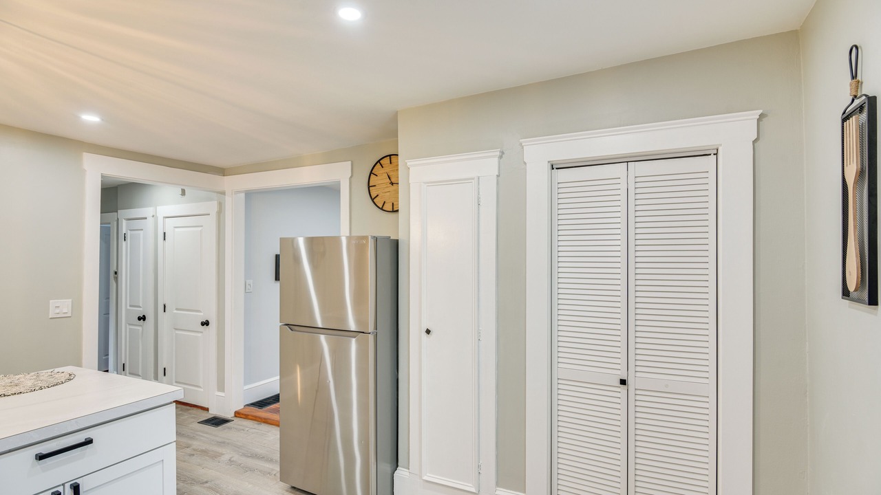 Photo of Others in Sharon