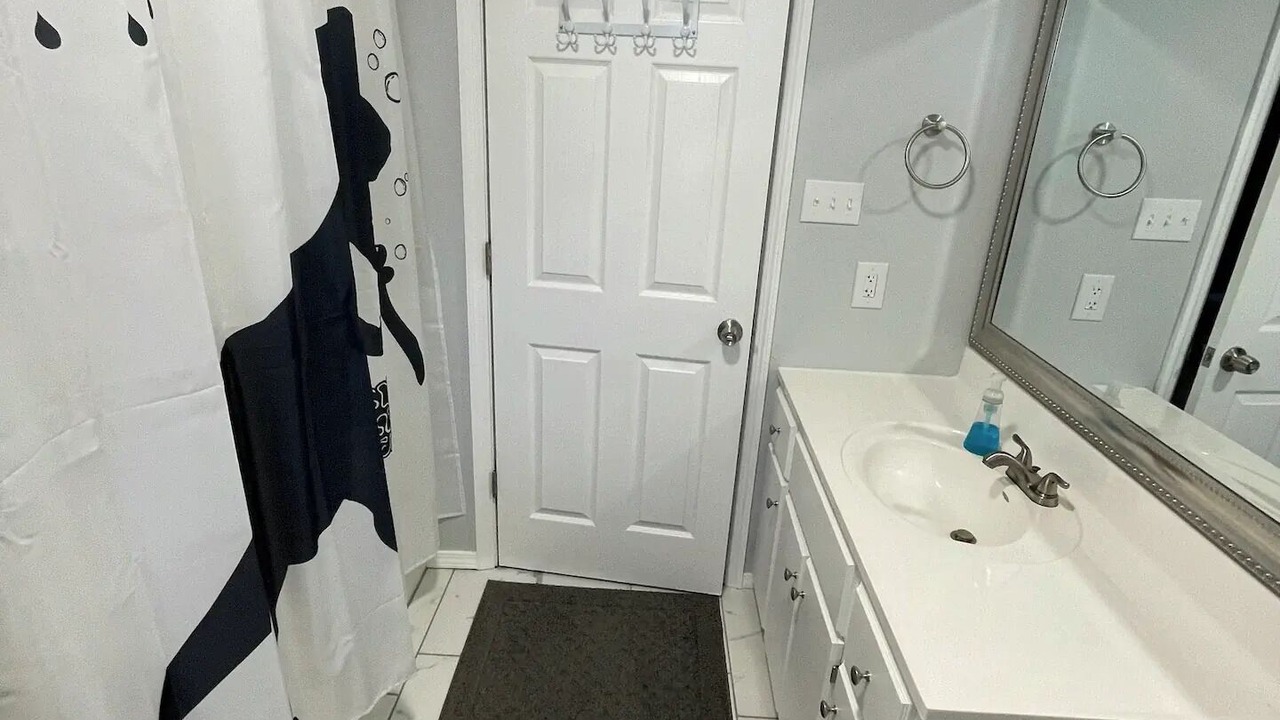 Photo of Bathroom in Hattiesburg