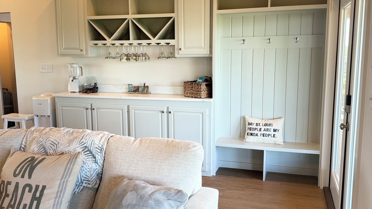 Photo of Livingroom in Shoreline Park