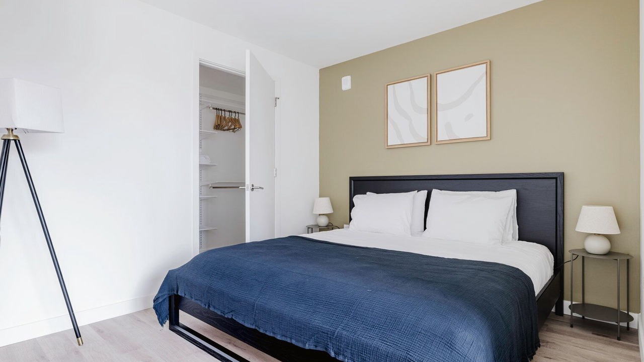 Photo of Bedroom in Truxton Circle