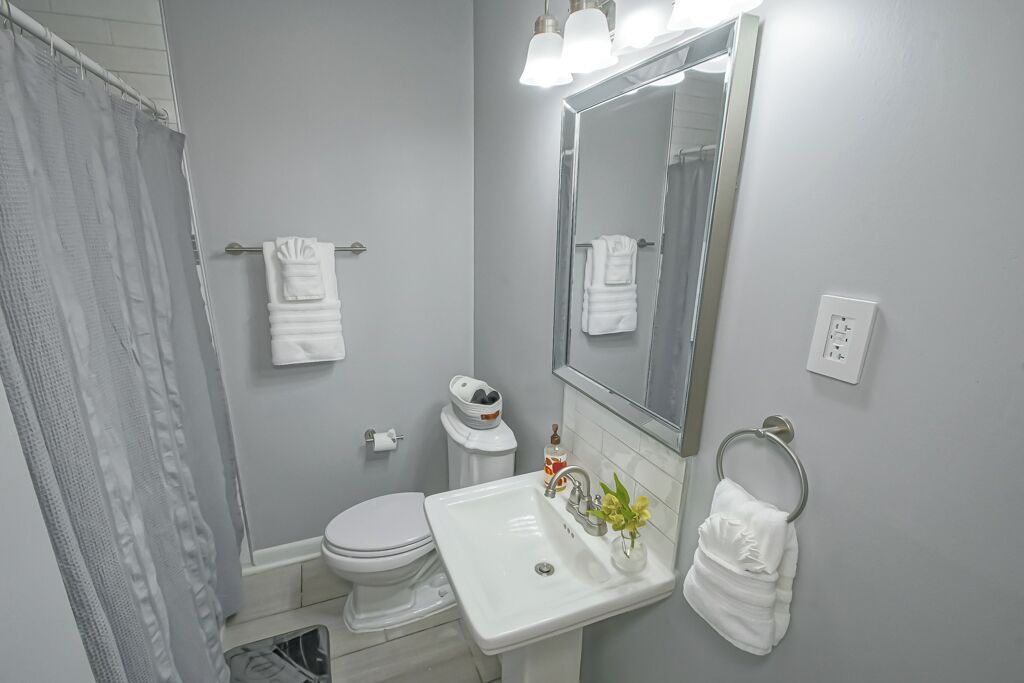 Photo of Bathroom in Highlands - Perkins