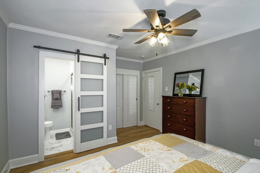 Photo of Bathroom in Highlands - Perkins