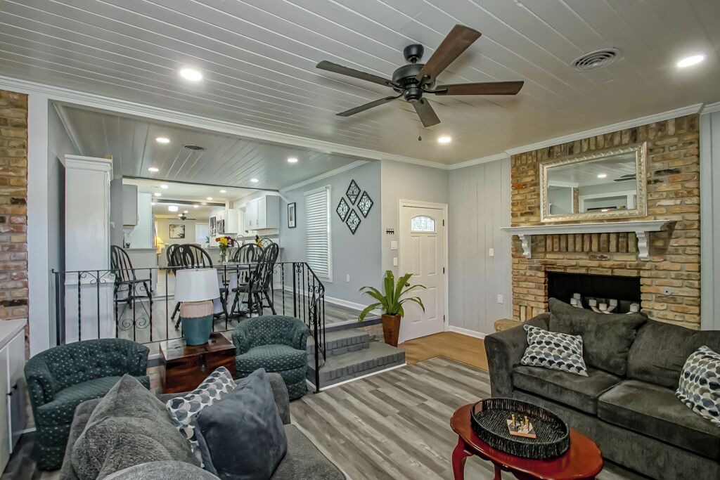Photo of Livingroom in Highlands - Perkins