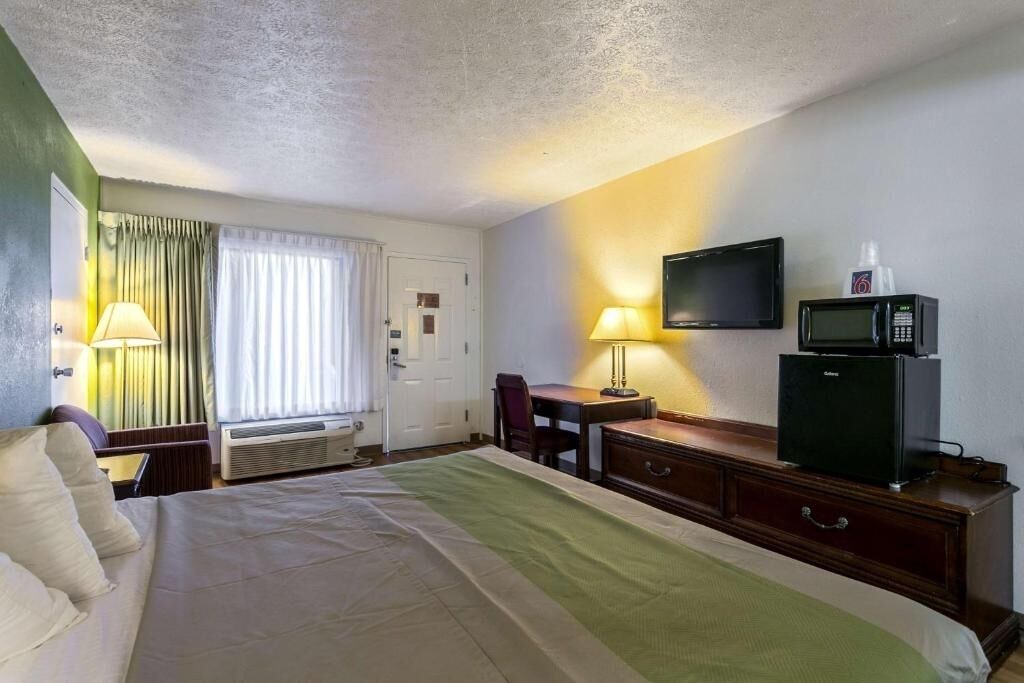 Photo of Bedroom in Edgewood