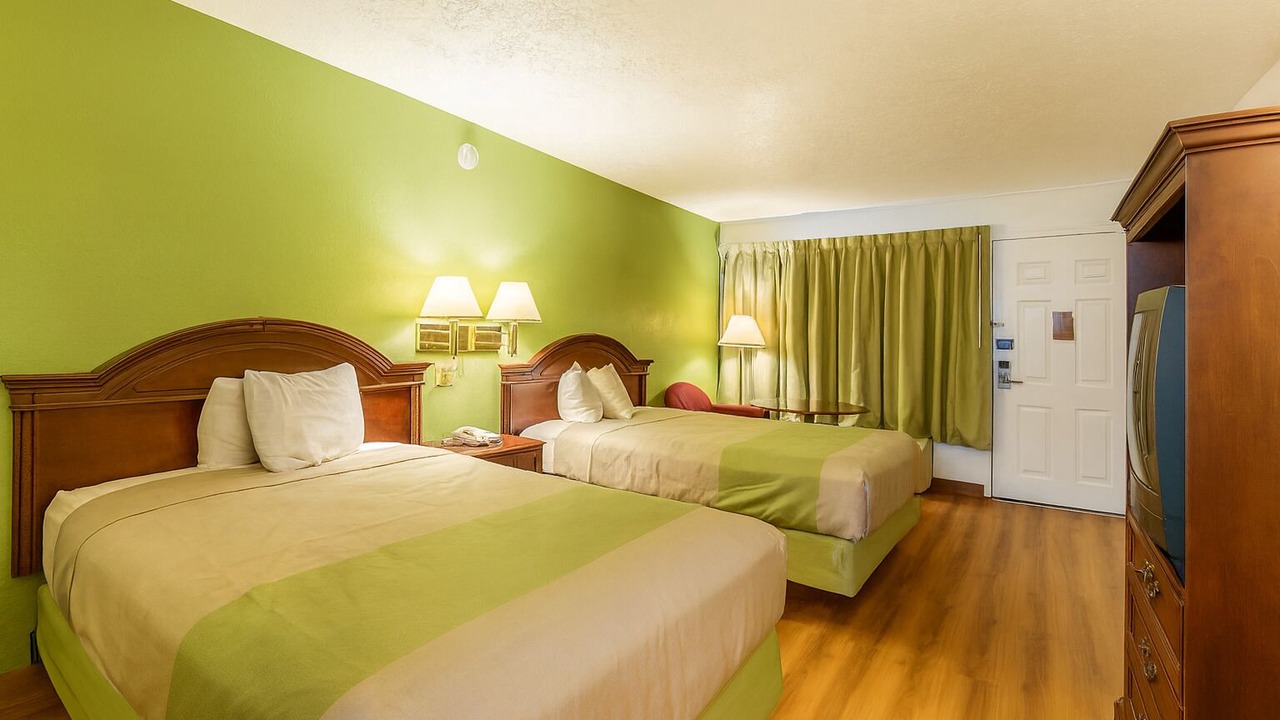 Photo of Others in Edgewood