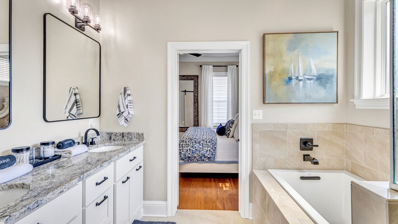 Photo of Bathroom in Pass Christian
