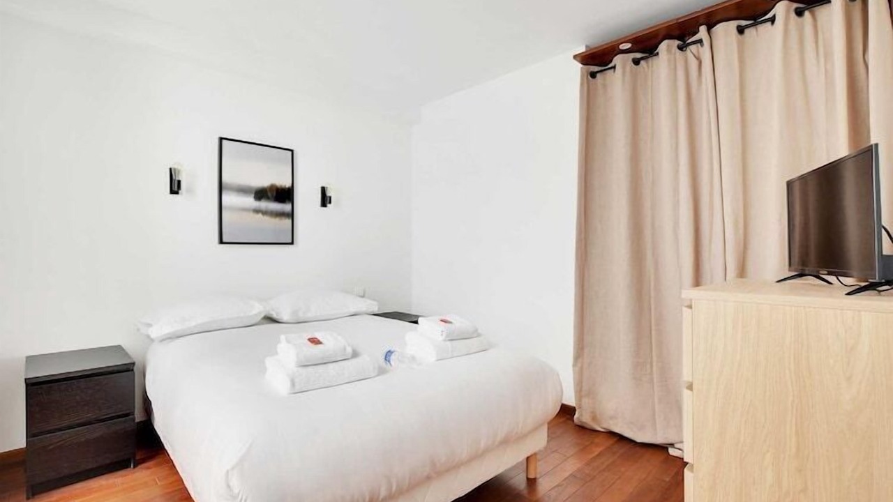 Photo of Bedroom in Saint-Lambert