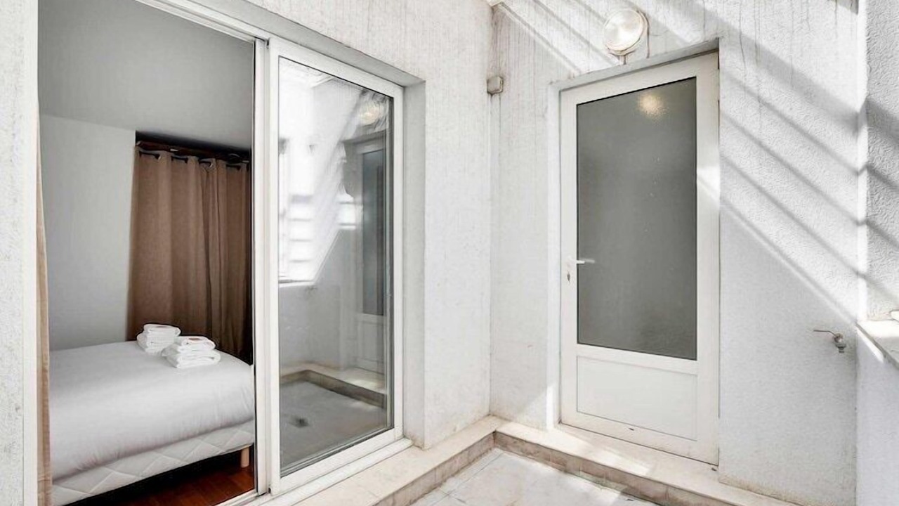 Photo of Bedroom in Saint-Lambert