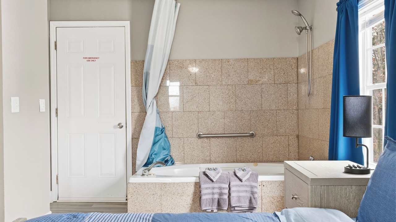 Photo of Bathroom in Pass Christian