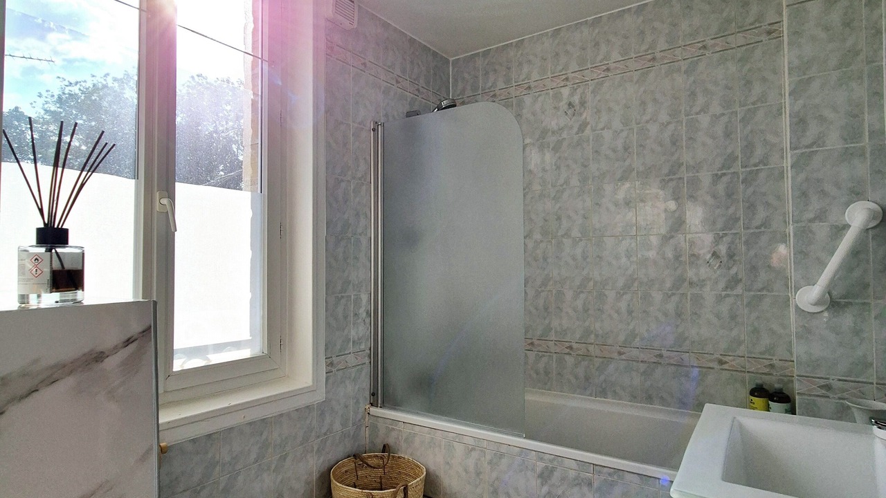 Photo of Bathroom in Gouvieux