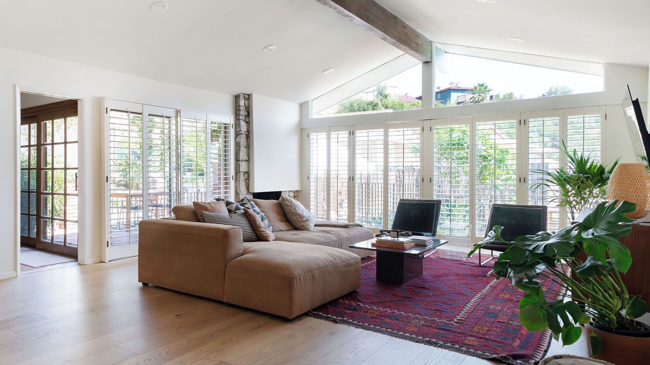 Photo of Livingroom in Eagle Rock