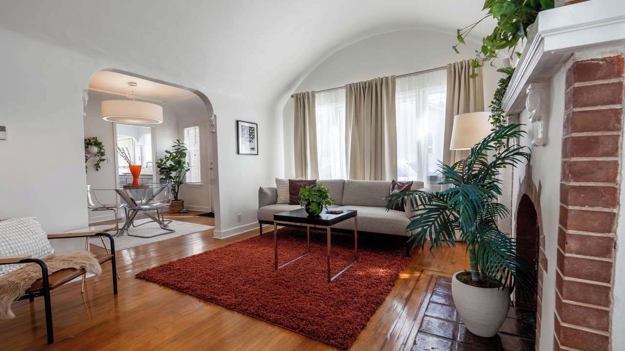 Photo of Livingroom in Fairfax District