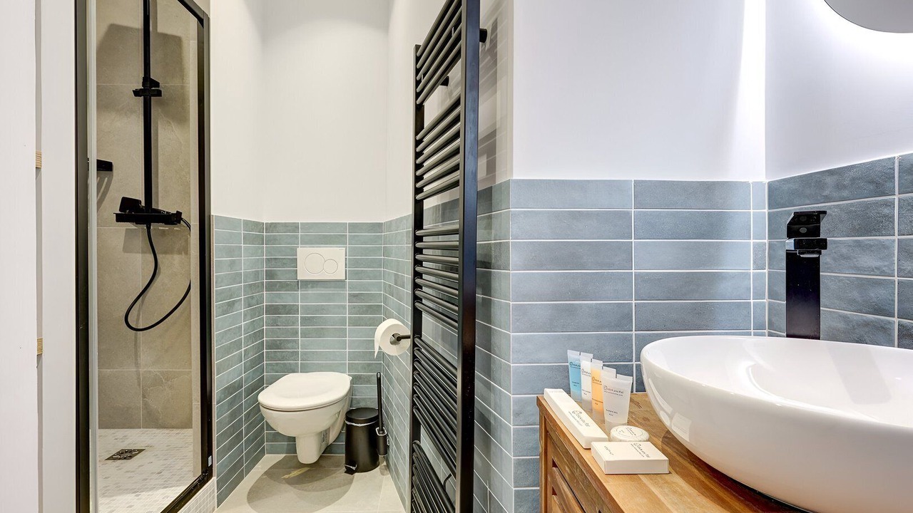 Photo of Bathroom in Quartier du Mail