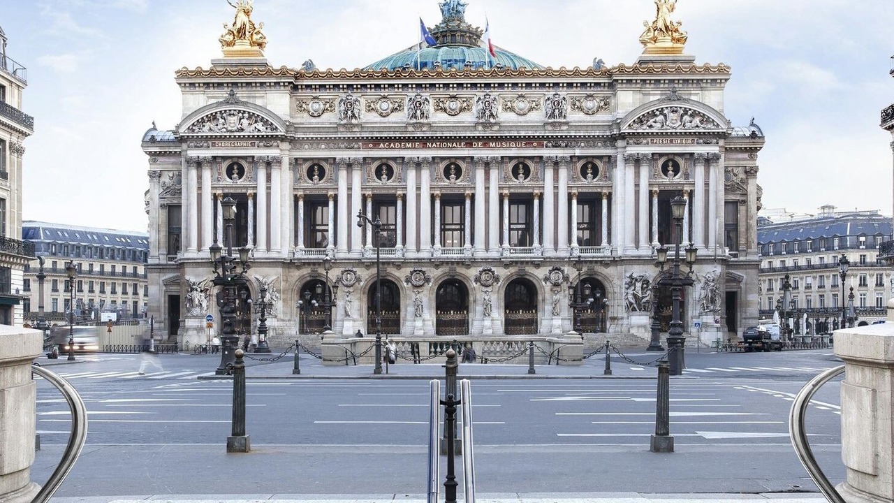 Photo of Others in 2nd Arrondissement