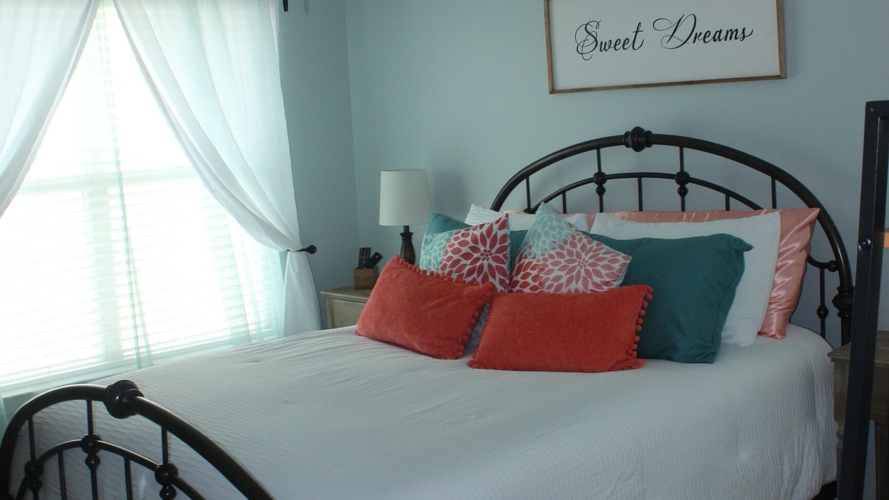 Photo of Bedroom in Gulf Park Estates