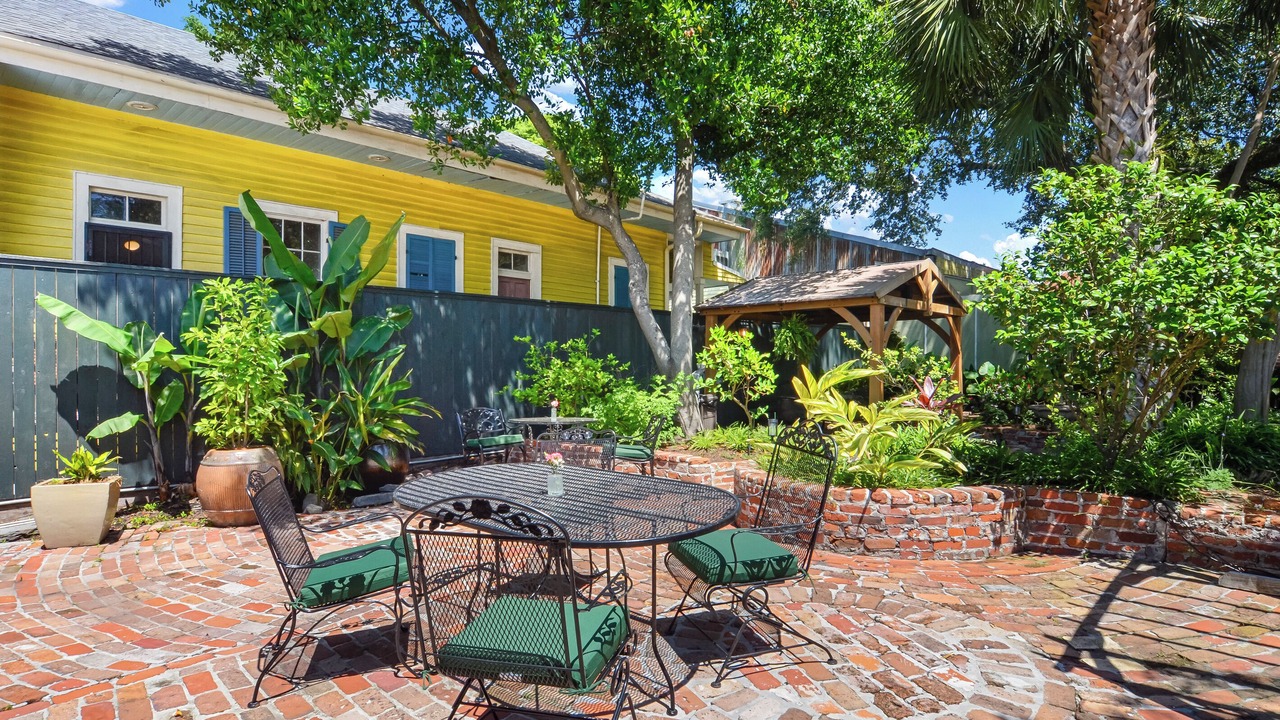 Photo of Outdoor in Treme