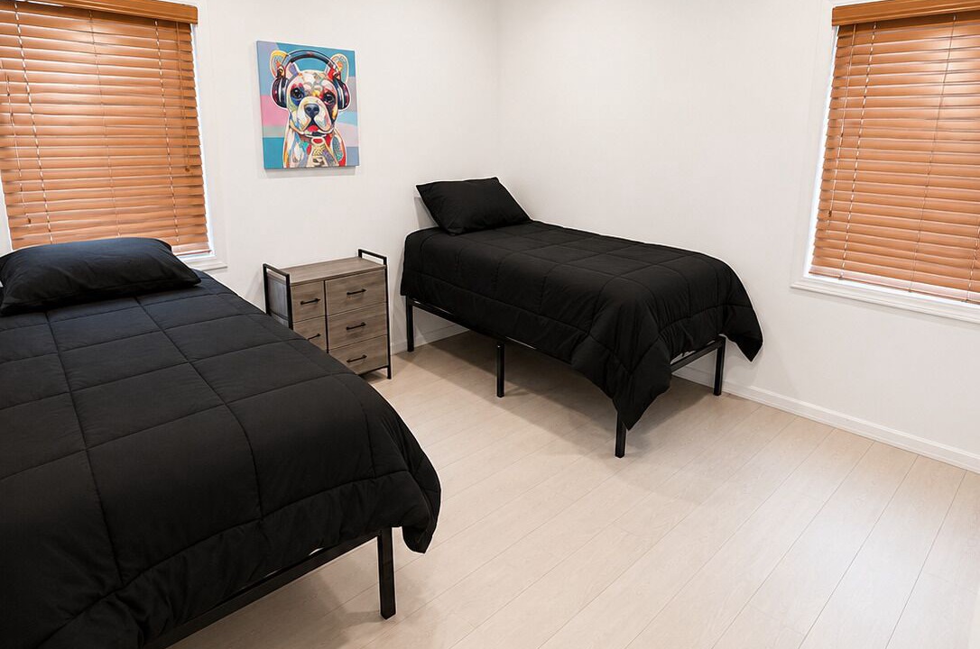 Photo of Bedroom in Reseda
