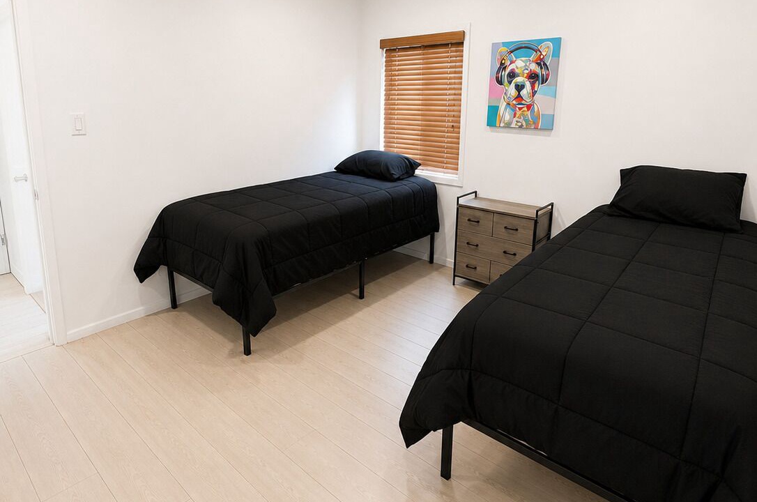 Photo of Bedroom in Reseda