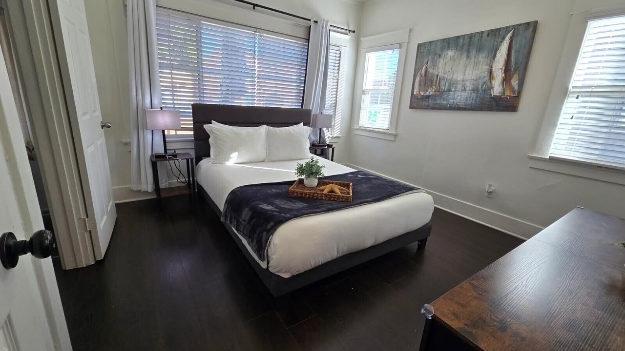 Photo of Bedroom in South Wrigley