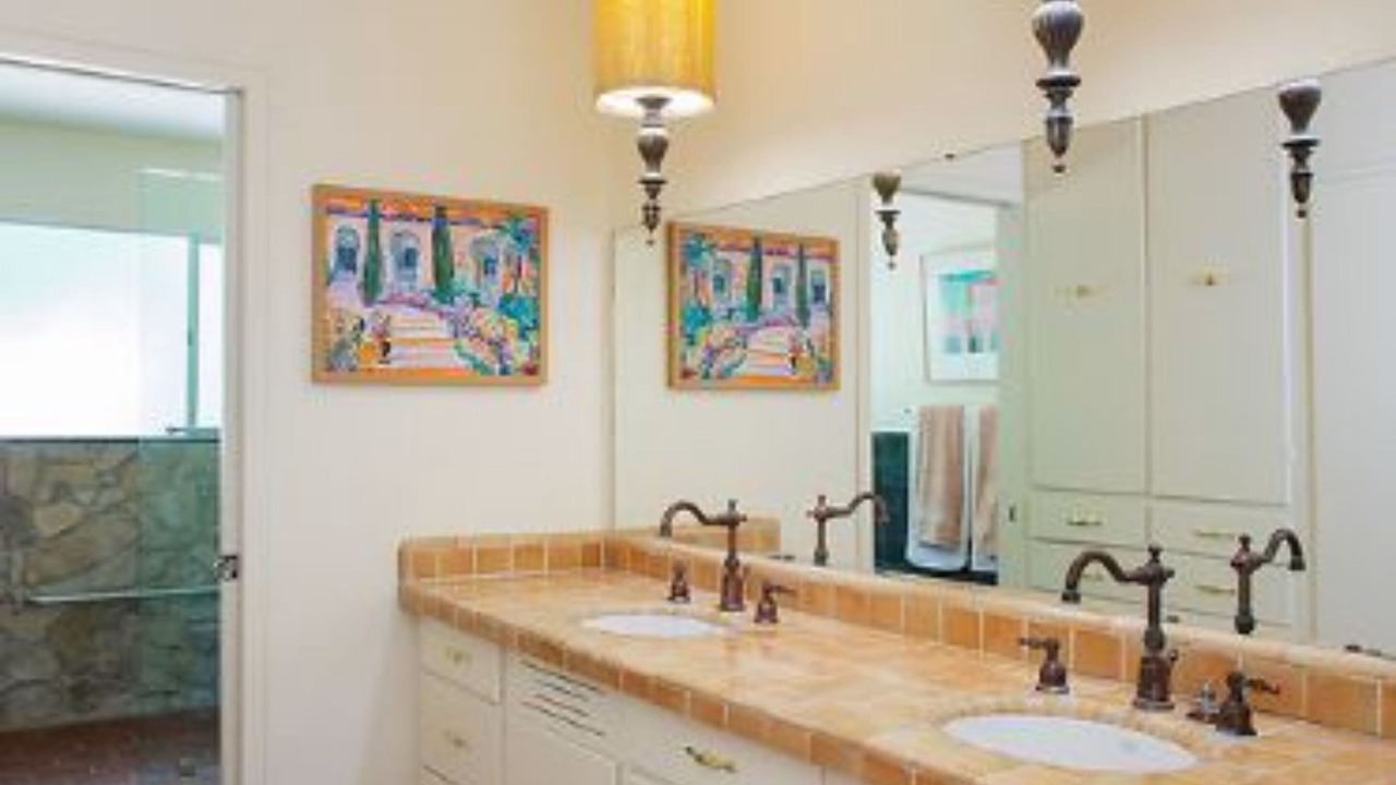 Photo of Bathroom in Ventura County