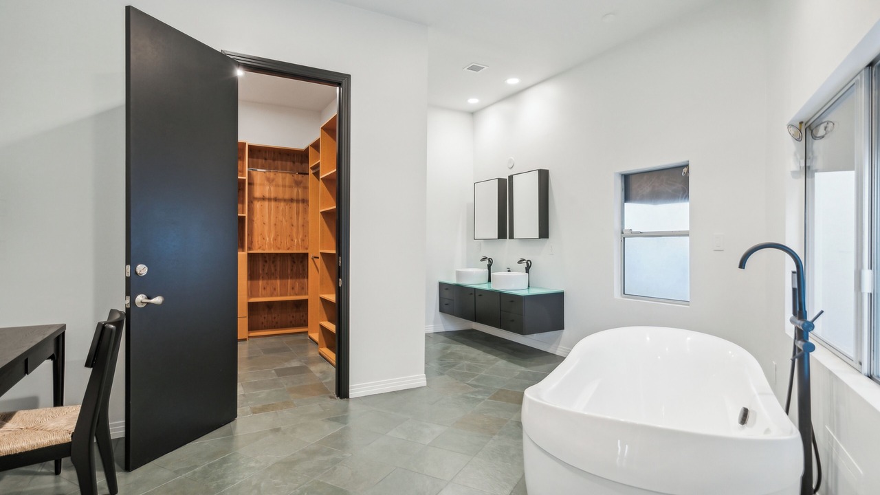 Photo of Bathroom in Hollywood Hills