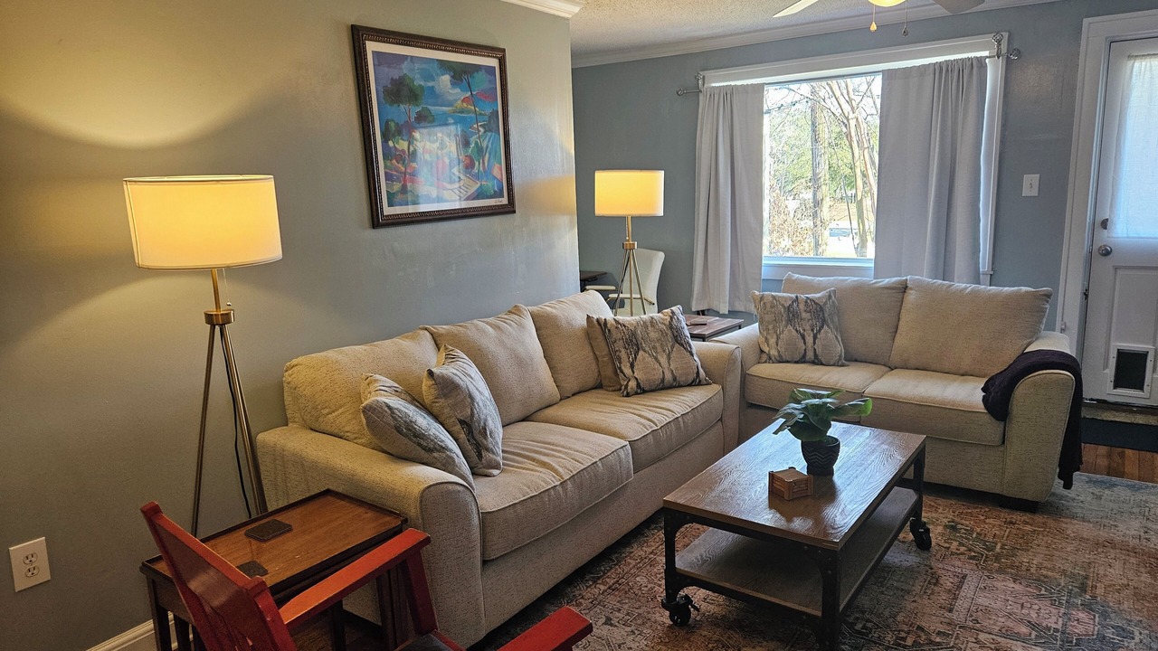 Photo of Livingroom in Washington Square