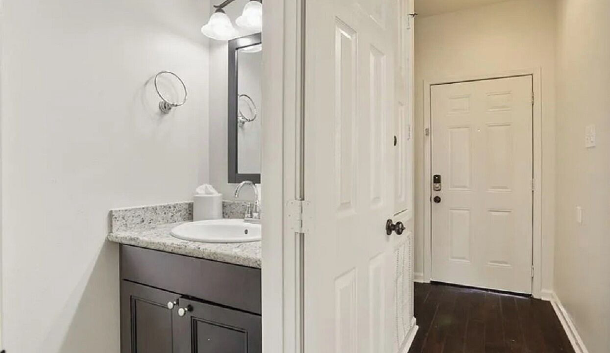 Photo of Bathroom in Treme