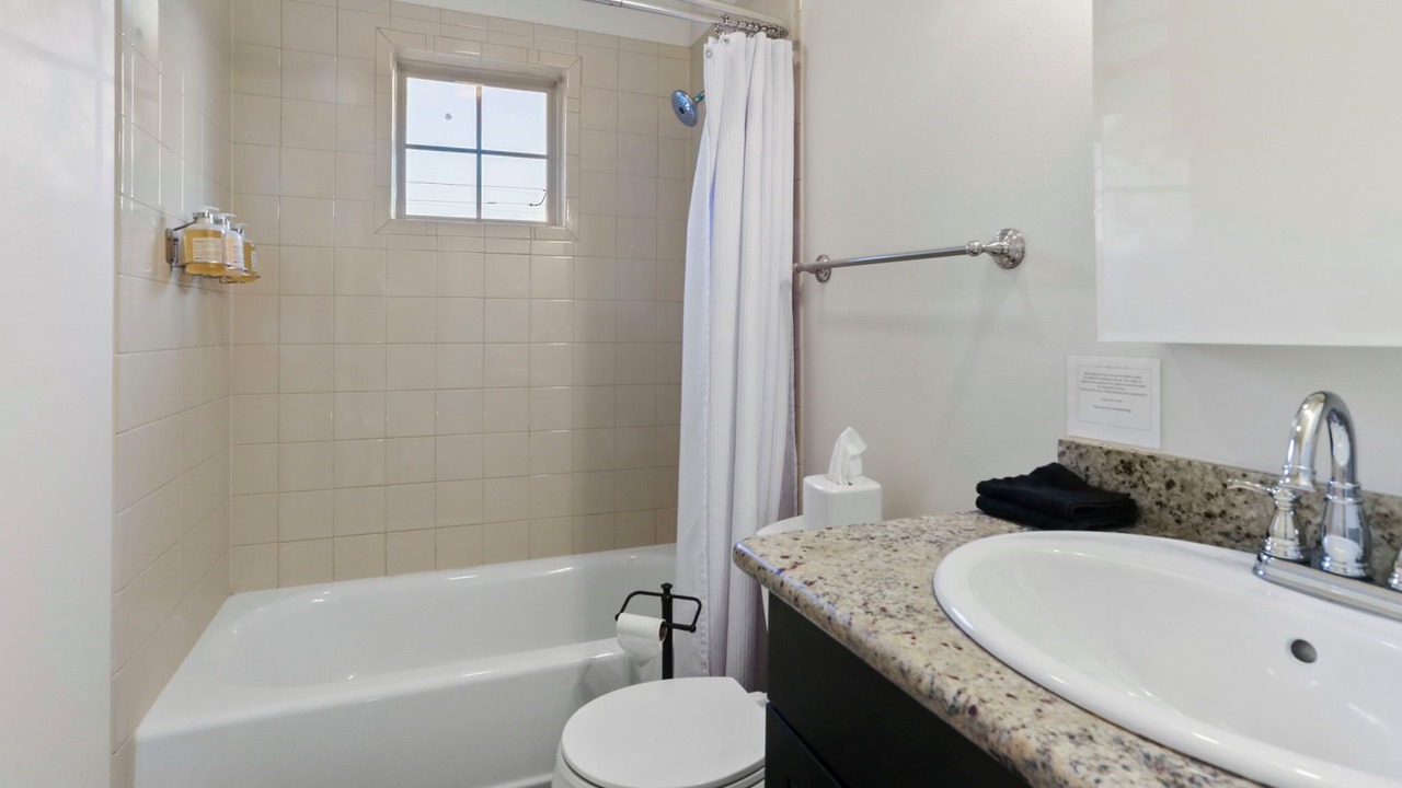 Photo of Bathroom in Treme