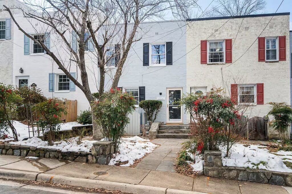 Photo of Outdoor in Del Ray