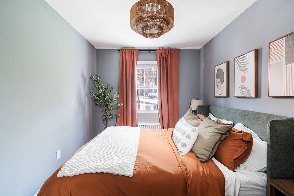 Photo of Bedroom in Del Ray