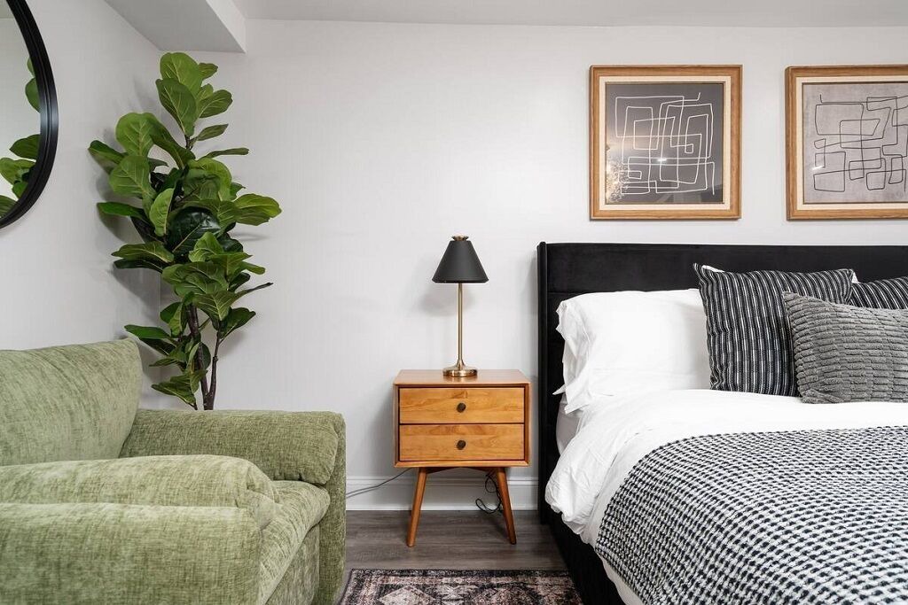 Photo of Bedroom in Del Ray