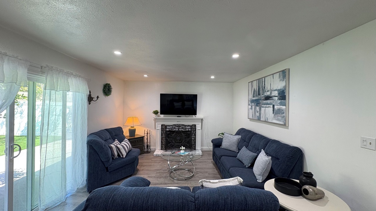 Photo of Livingroom in Sea View Estates