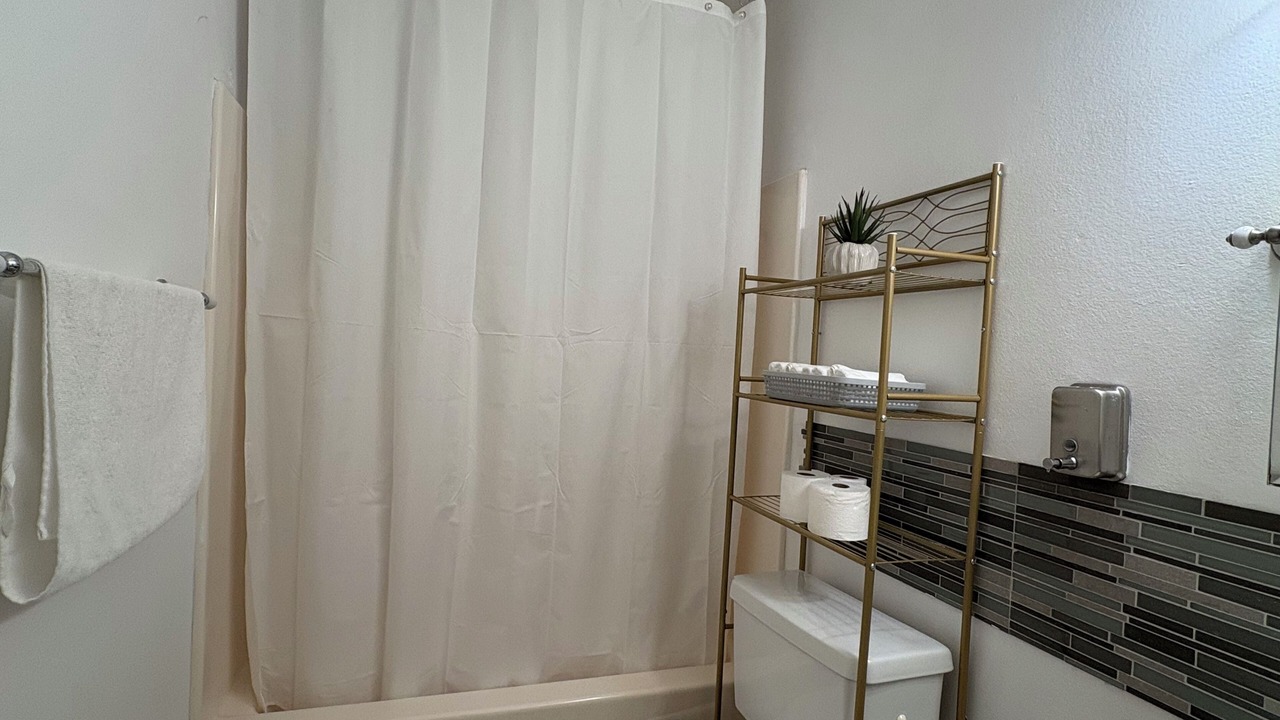 Photo of Bathroom in Sea View Estates