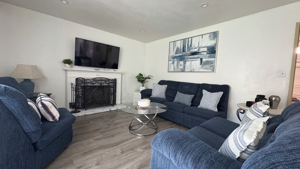 Photo of Livingroom in Sea View Estates