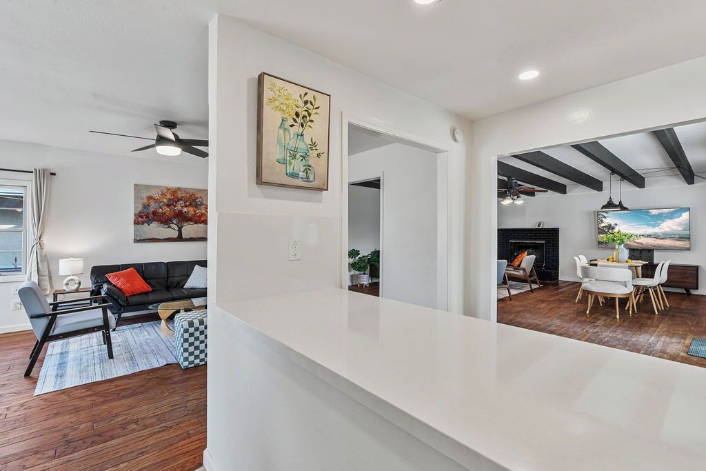 Photo of Livingroom in Cerritos