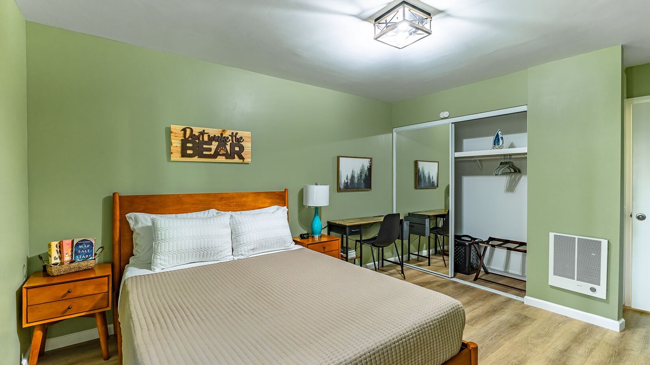 Photo of Bedroom in Goleta