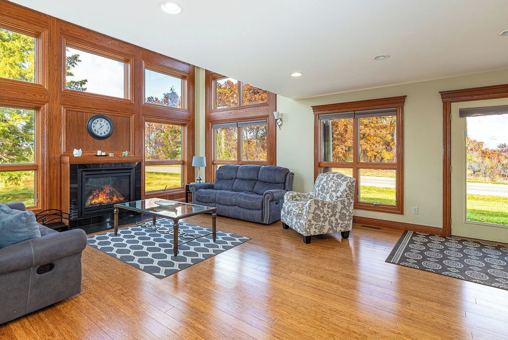 Photo of Livingroom in The Galena Territory