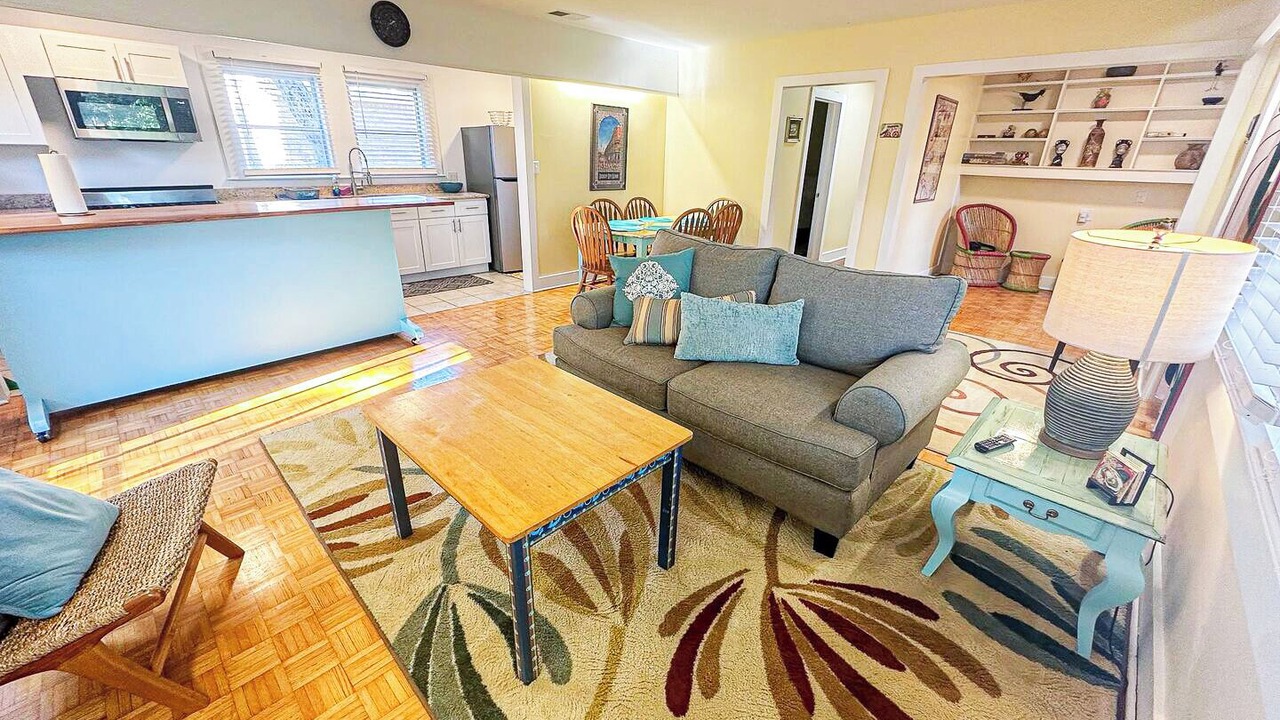 Photo of Livingroom in Long Beach