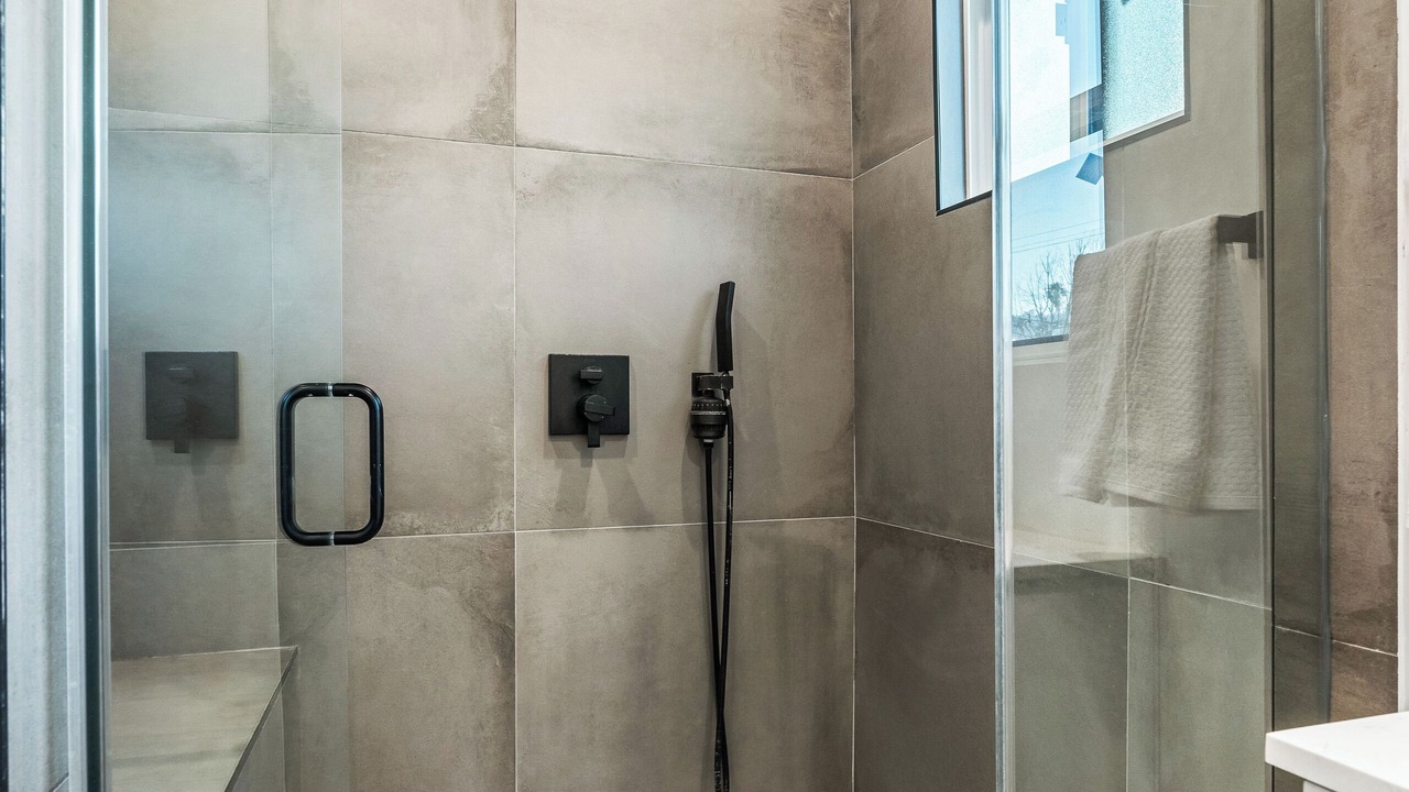 Photo of Bathroom in Hollywood