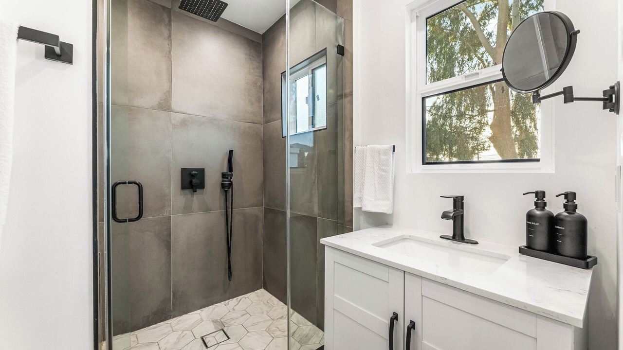 Photo of Bathroom in Hollywood