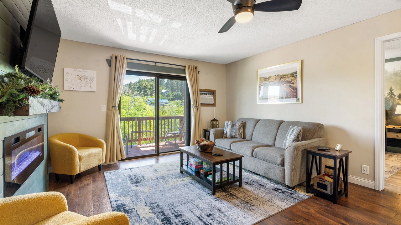 Photo of Livingroom in Deadwood