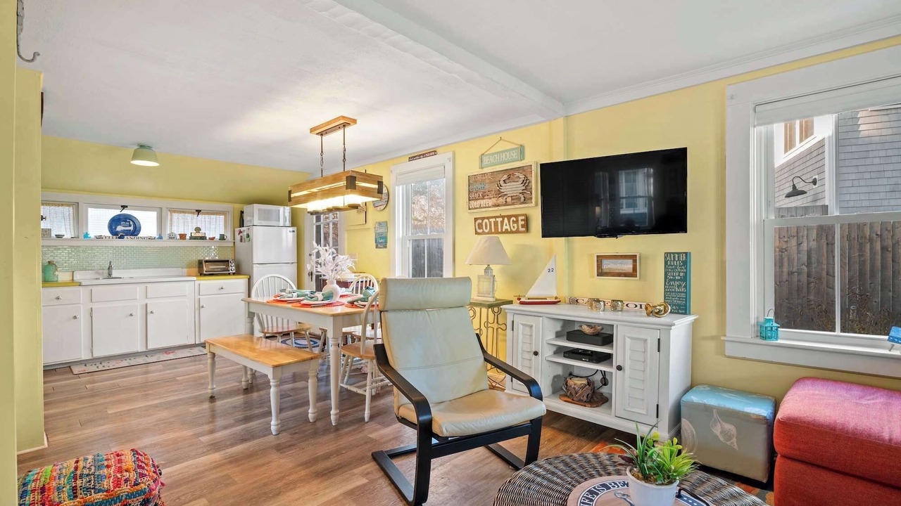Photo of Livingroom in Brewster
