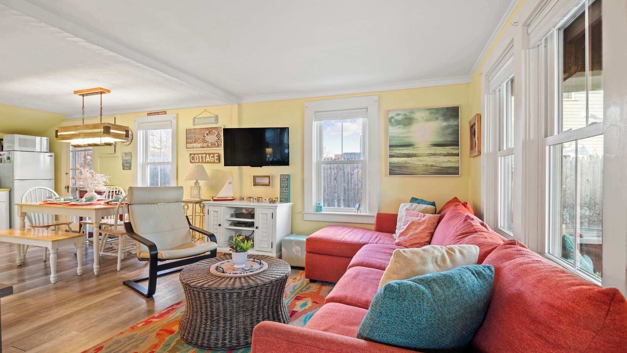 Photo of Livingroom in Brewster