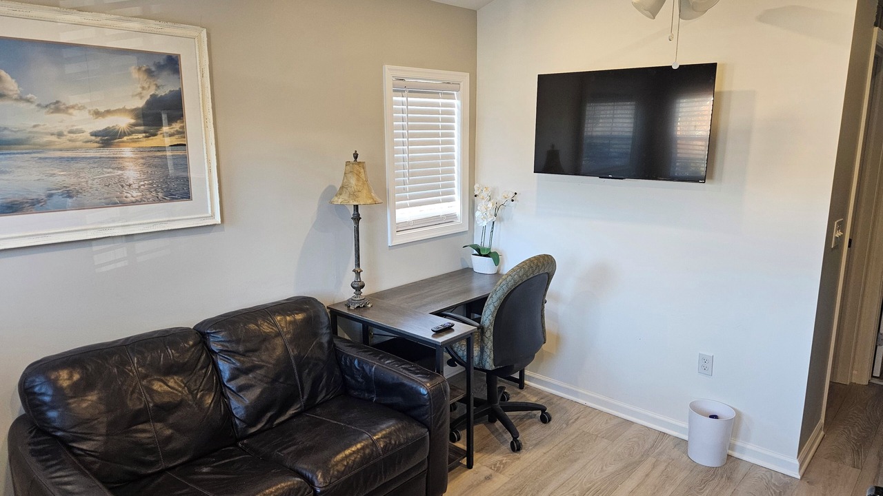 Photo of Livingroom in Ashton-Sandy Spring