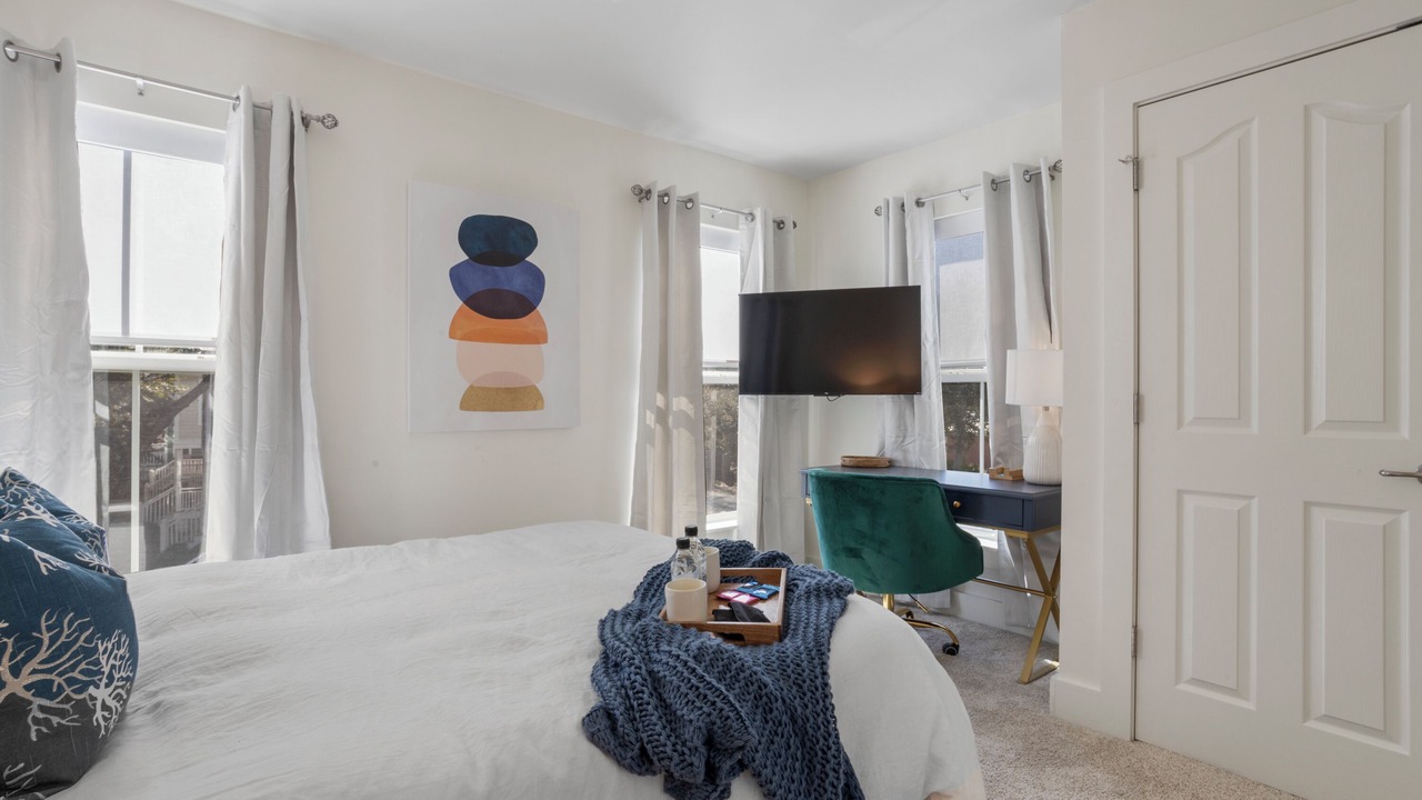Photo of Bedroom in Ocean Springs
