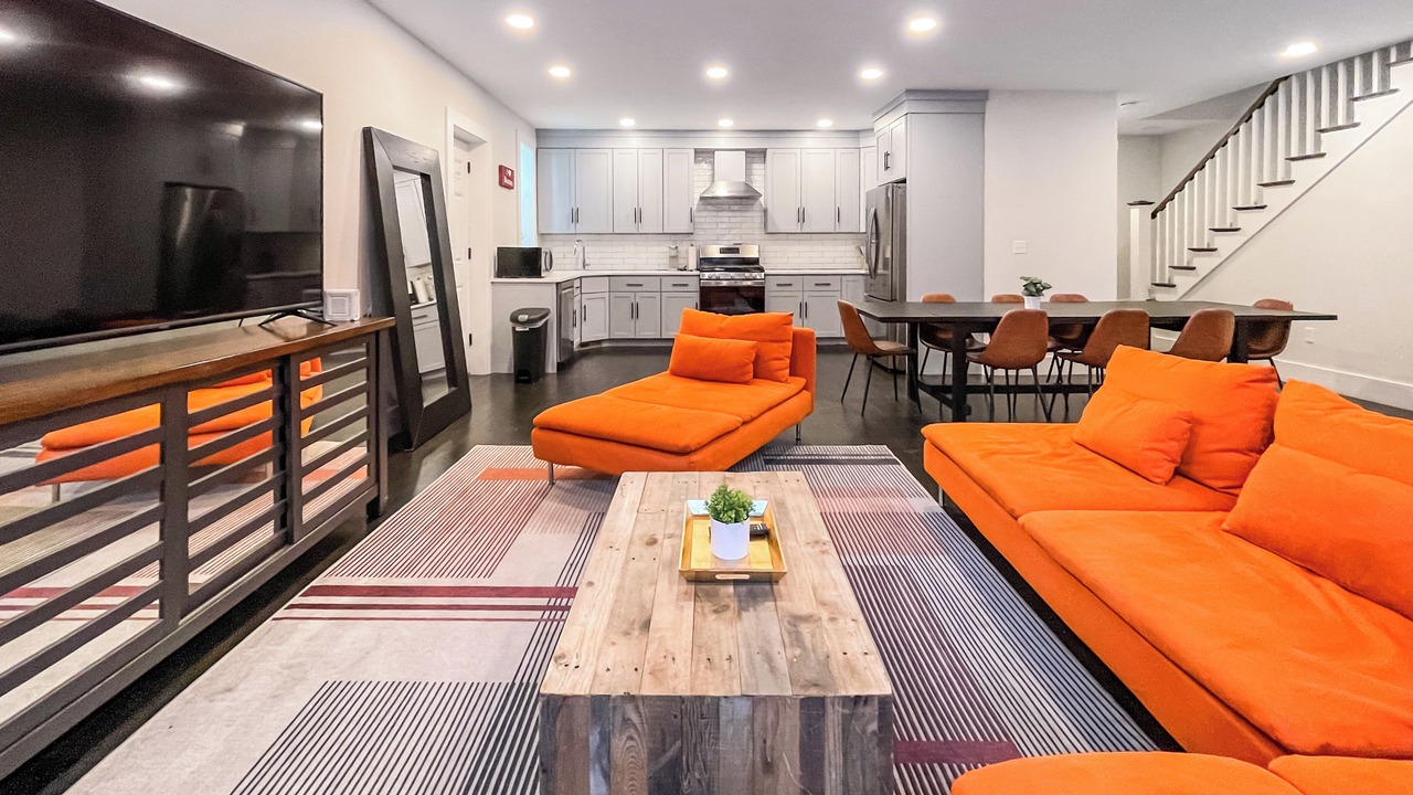 Photo of Livingroom in Neponset - Port Norfolk