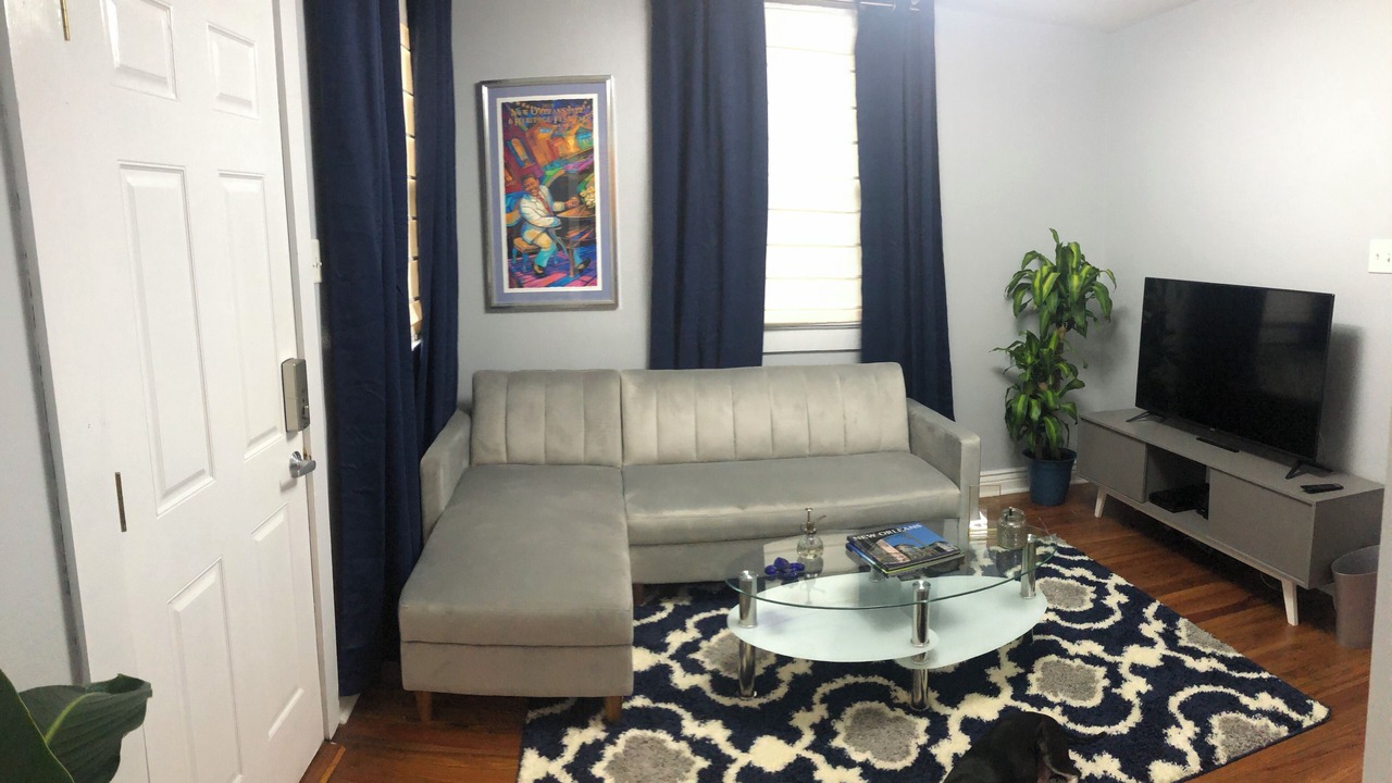 Photo of Livingroom in Esplanade Ridge