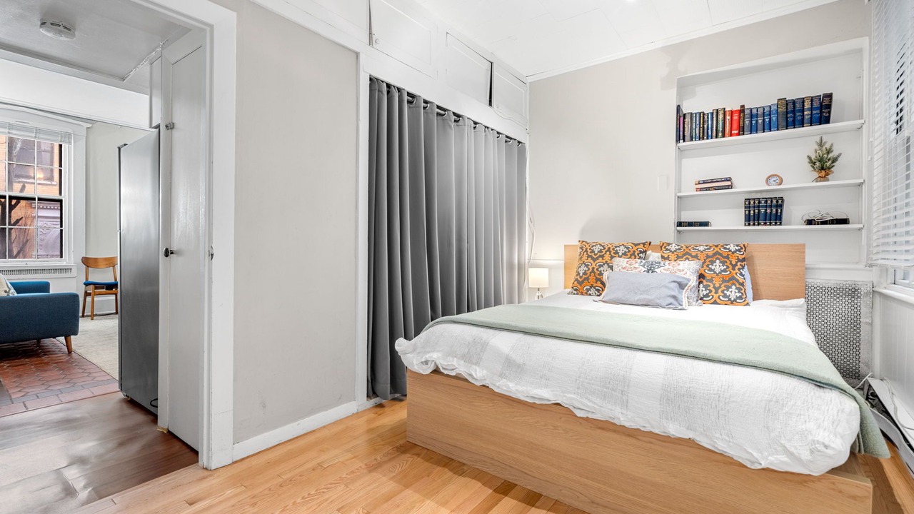 Photo of Bedroom in Beacon Hill
