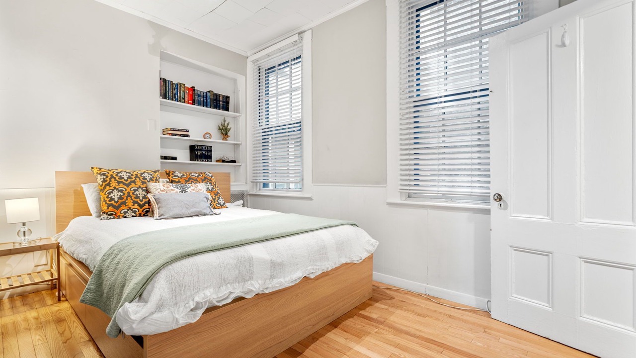 Photo of Bedroom in Beacon Hill